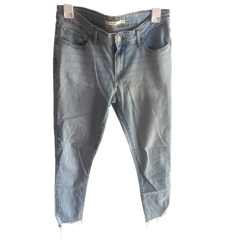 Levis 711 Skinny‎ Women's Light Wash Raw Hem Cropped Jeans Sz 29